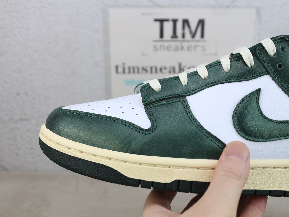 M Batch Nike Dunk Low Vintage Green DQ8580-100